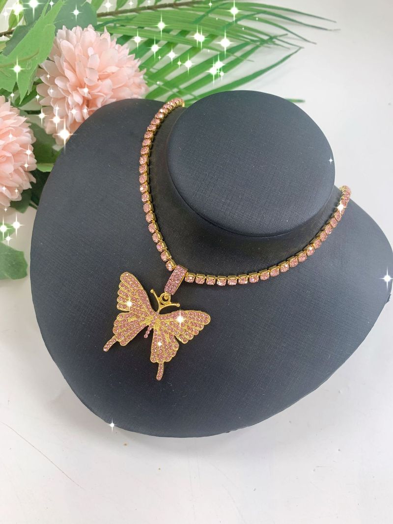 Girocollo con collana di diamanti luminosi con strass di diamanti a fila singola e grande ciondolo a farfalla_voghion.com