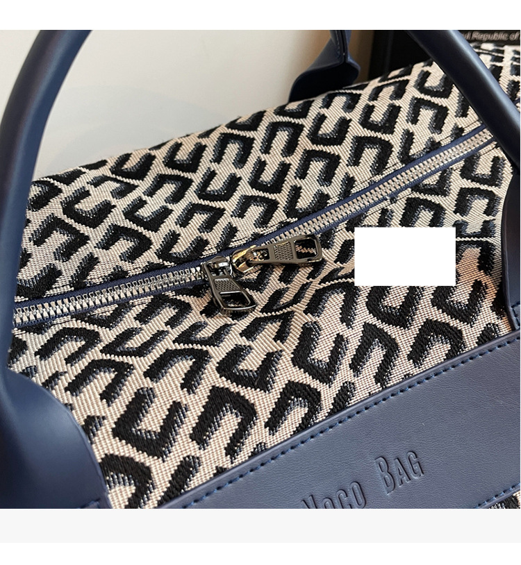 Fashion Lightweight Large Capacity Fitness Sports Bag New Style One Shoulder Crossbody Handbag Short Distance Business Trip Travel Bag_voghion.com