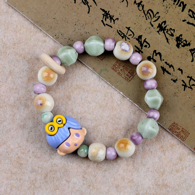 Handgefertigte Keramik-Charm-Armbänder aus Jingdezhen – handgefertigte Perlen mit Tier- und Sternmotiven für den täglichen Gebrauch, die skurrile und kulturelle Stile einfließen lassen_voghion.com