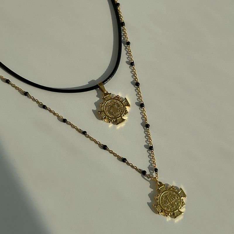Spot INS vergulde titanium stalen retro kruis zwarte leren touw ketting_voghion.com