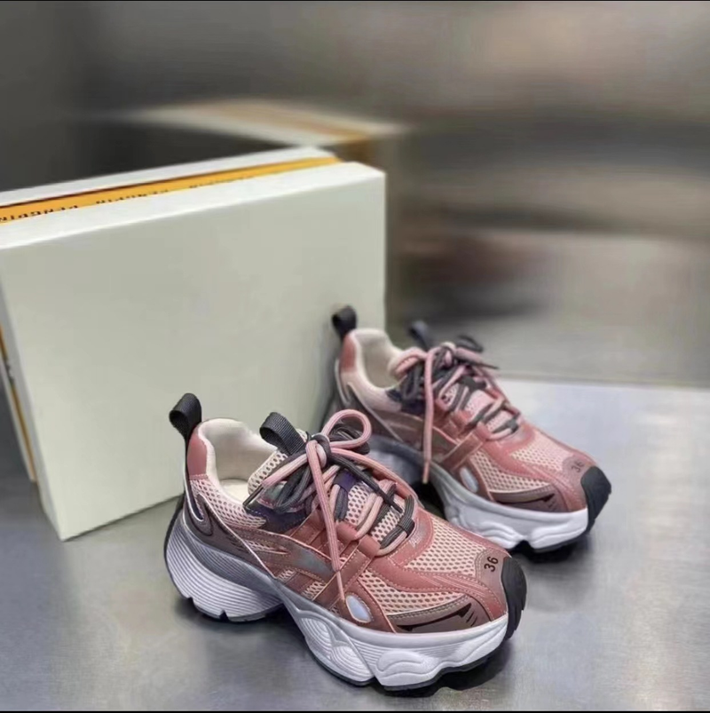 p7 2023 autunno nuova superficie in mesh traspirante fondo spesso scarpe casual da papà fondo morbido leggero da donna scarpe da corsa sportive comode all-match_voghion.com