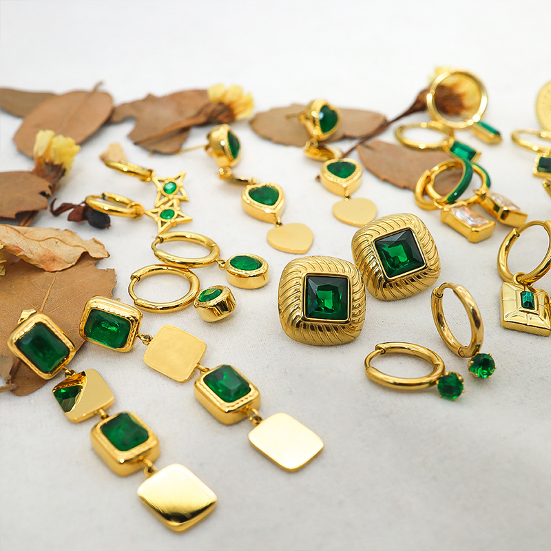 Love Green Großmutter Zirkon Ohrringe, klein und hochwertig, einfaches Mangxing Ohrnagel-Schmuckset aus Titanstahl_voghion.com