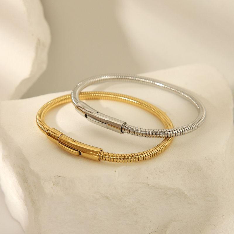 New Titanium Steel Elastic Snake Bone Chain Coil Snap High-Quality Bracelet For Women, Non-Fading Jewelry_voghion.com