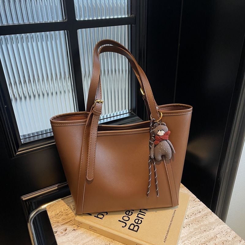 Borsa a tracolla alla moda, semplice, di alta qualità, di grande capacità, per l'autunno e l'inverno 2024, per le donne_voghion.com