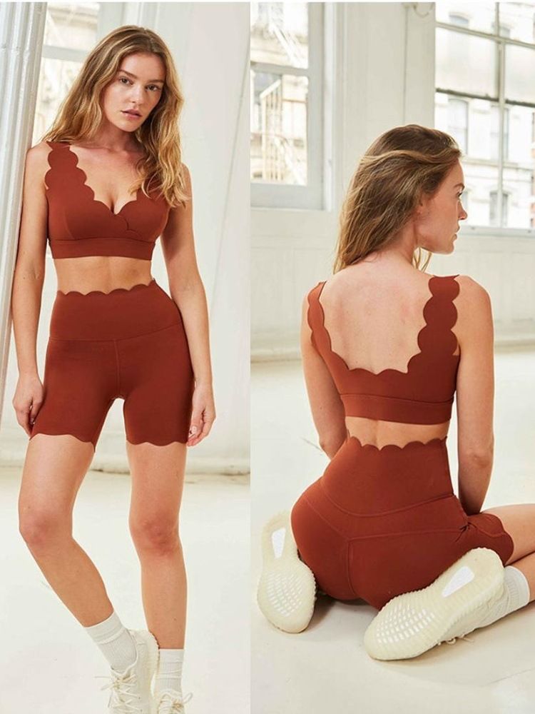 Shell Petal Edge Yoga Wear mit Brustpolster, V-Ausschnitt, Sportweste, Shorts, Lauftrainings-Set für Damen_voghion.com