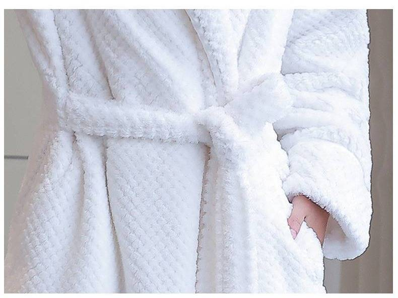 Weicher Flanell-Bademantel für Damen und Herren – gemütlicher Winterbademantel mit Taschen, warme Loungewear, Homewear im Spa-Hotel-Stil, Unisex-Schlafbekleidung_voghion.com