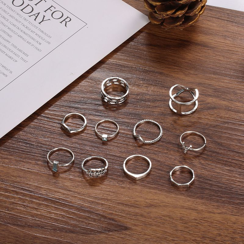 New Fashion Jewelry Set Of Ten Pieces: Stylish And Unique Leaf Letter Wave Inlaid Diamond Rings_voghion.com