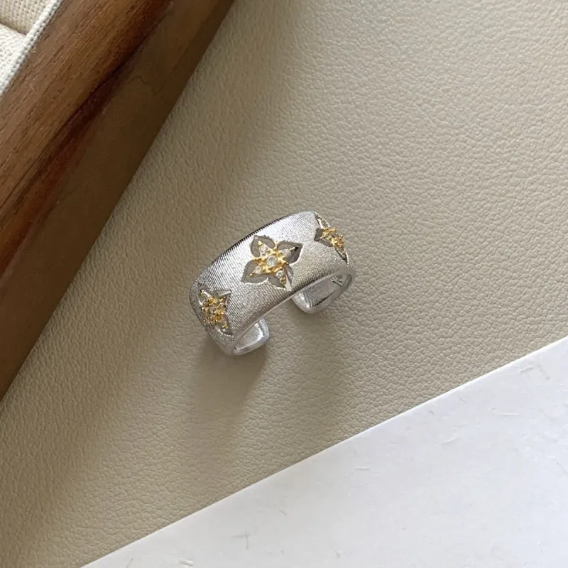 S925 Sterling Silver Four-leaf Clover Zircon Adjustable Size For Women Italian Palace Incense Retro Light Luxury_voghion.com