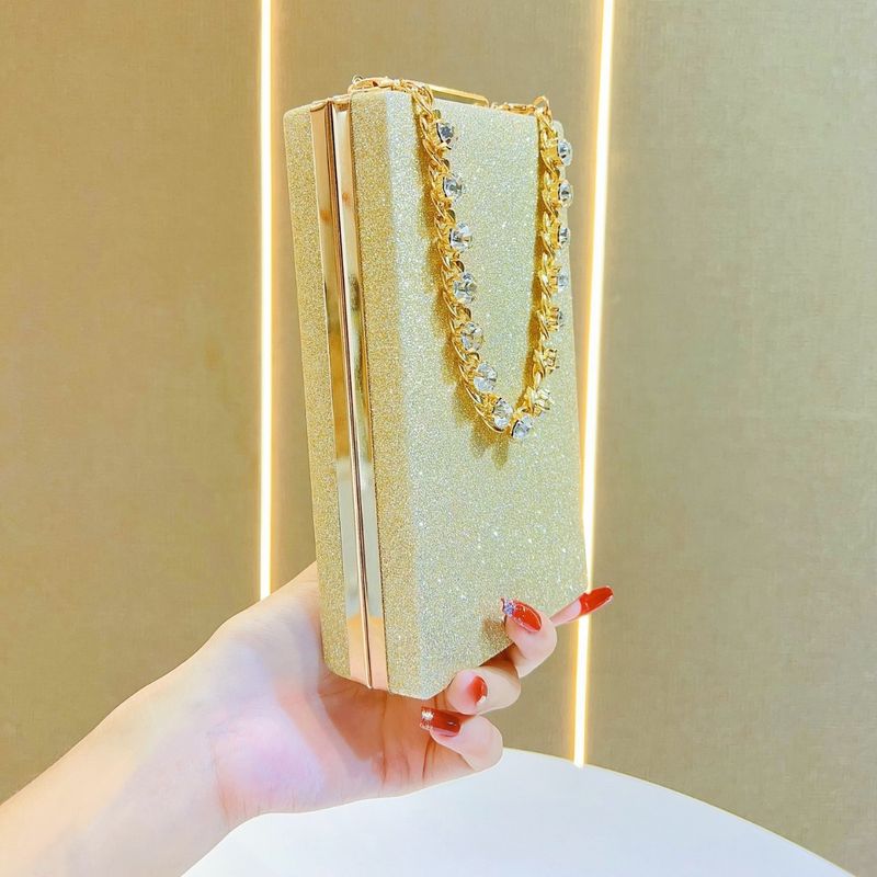 Borsa a tracolla con catena, nuova primavera 2025, borsa da sera formale per banchetti, borsa per cellulare alla moda e raffinata_voghion.com