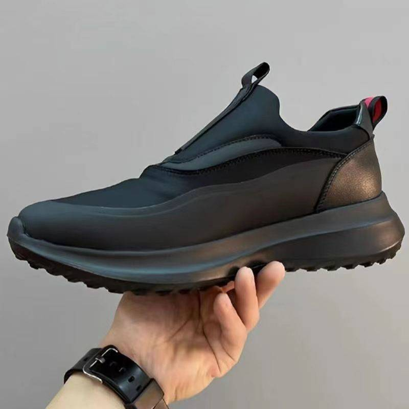 Men's minimalist black soft soled casual lightweight one foot low top round toe sneakers_voghion.com