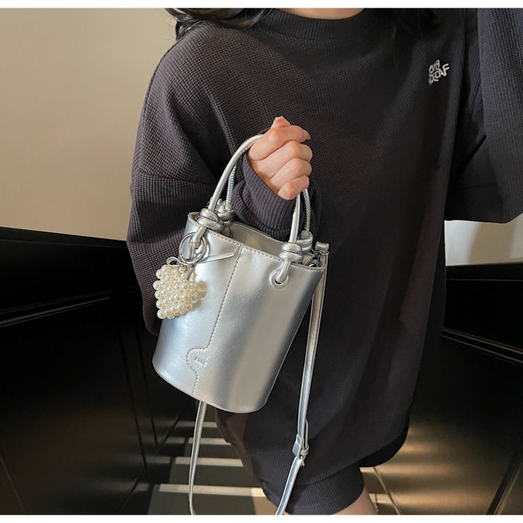 Women's Bucket Bag Stylish Silver Spice Single Shoulder Crossbody Bag With Retro Texture Carrying Bucket Bag_voghion.com