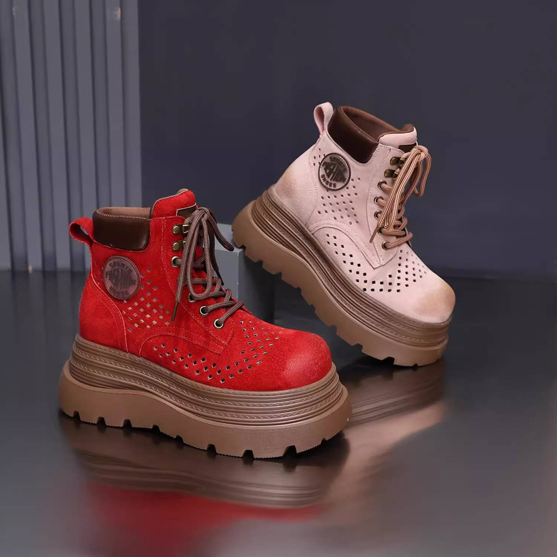 2025 - Gli stivali gialli scavati da donna sono un must have per l'autunno 2025_voghion.com