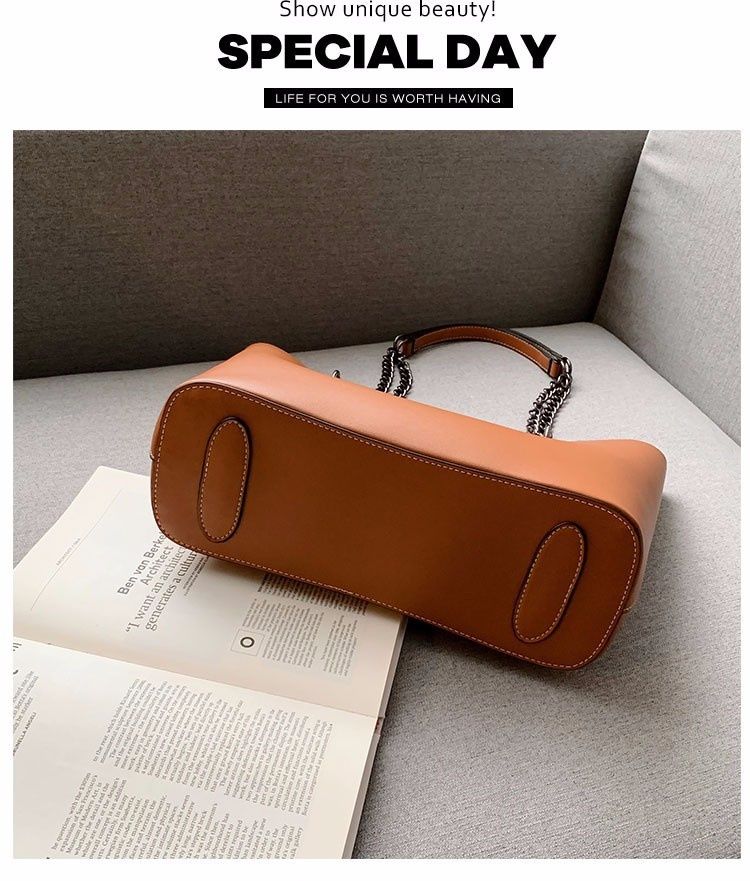 2024 Winter New Women's Bag Retro Tote Bag Simple Style Large Capacity Handheld Shoulder Bag_voghion.com
