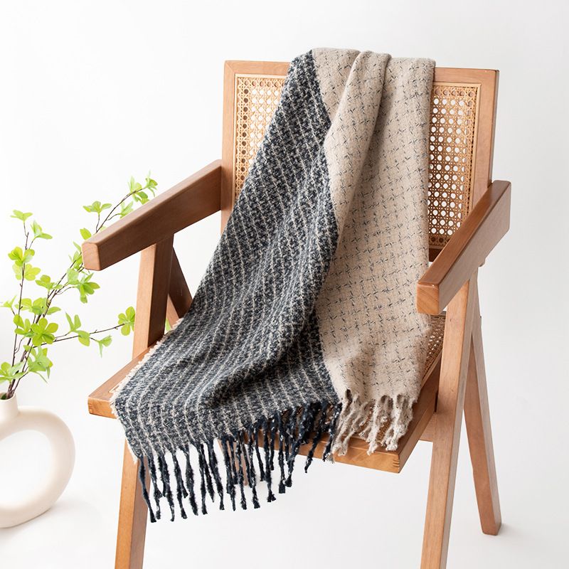 2024 New Soft Warm  Cashmere Plaid Tassel Scarf, High Grade Women's Scarf and Shawl_voghion.com