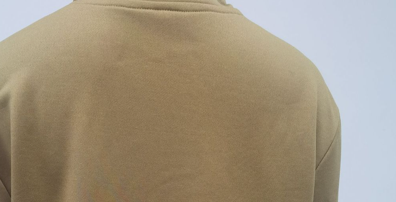"Men's Zip-Pocket Long Sleeve T-Shirt - Poly-Cotton Blend Slim Fit For Outdoor & Commuting (Custom Logo Option, Sizes S-XXXL)"_voghion.com