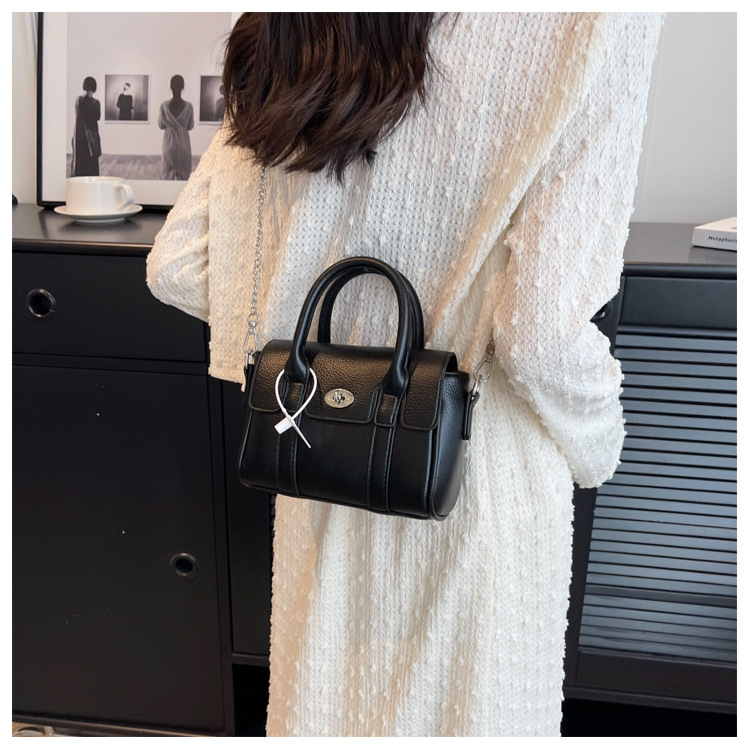 Τσάντα κινητού τηλεφώνου Messenger Bag Messenger Bag Chain Bag Temperament Μίνι χαρτοφύλακας υψηλής αισθητικής 2023 καλοκαίρι νέο στυλ_voghion.com