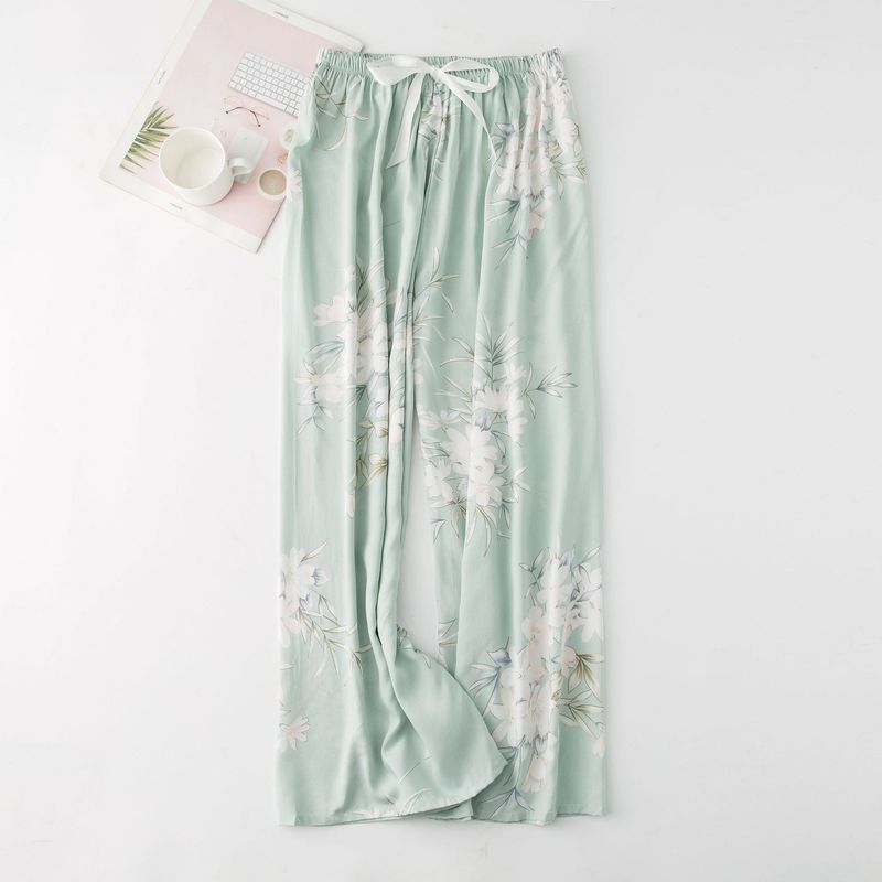Women's Sleepwears Large size pants thin pregnant women can wear shorts on the beach_voghion.com