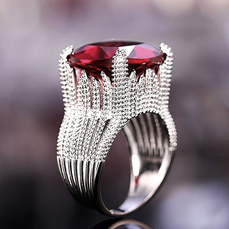 Heiße Verkäufe Huitan Hyperbole Red Zirkonia Frauen Ringe für Party Neue 2024 Wunderschöne dame Zubehör Jahrestag Geschenk Mode_voghion.com