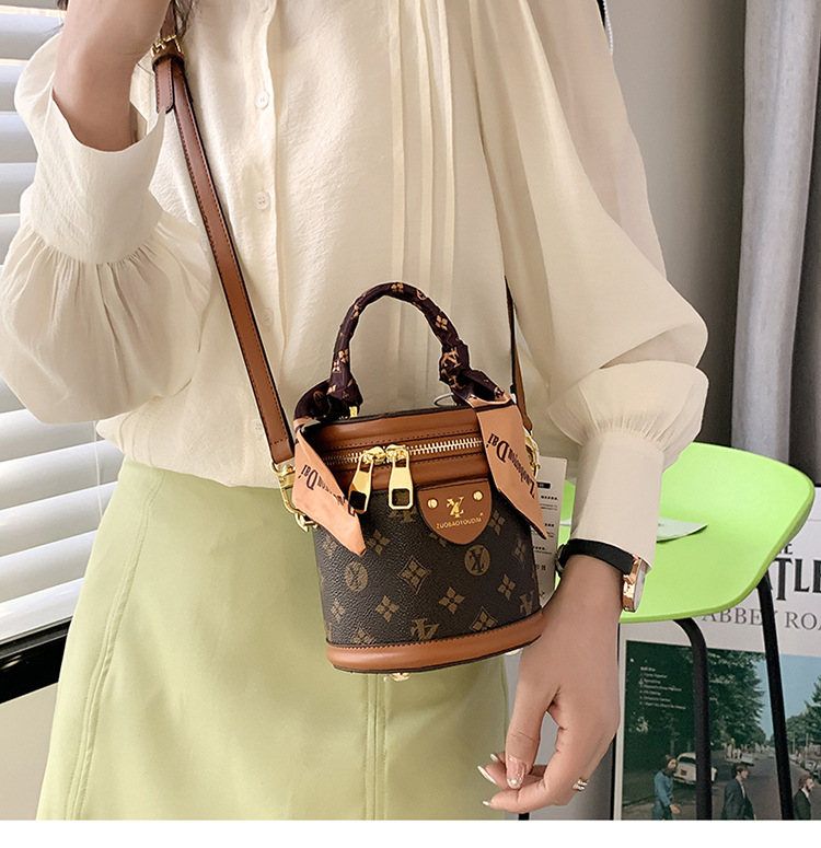 Sac pour femme, nouveau style, sac pour femme, sac seau portable à une épaule, sac seau tendance rétro assorti, sac tendance à texture avancée_voghion.com
