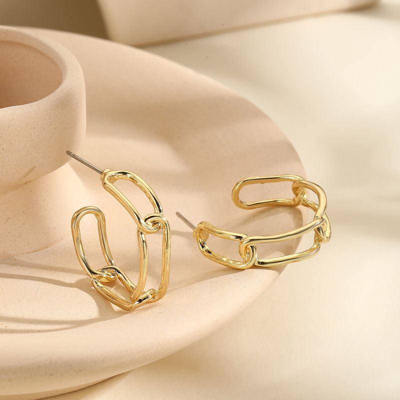 orecchini in stile semplice moda leggero lusso orecchini a forma di C eleganti orecchini a forma di C in metallo filettato_voghion.com