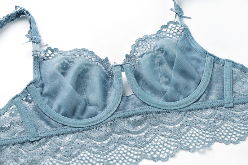 New sexy ultra-thin lace lingerie for women, comfortable breathable, with large chest and a small gathering size bra set_voghion.com