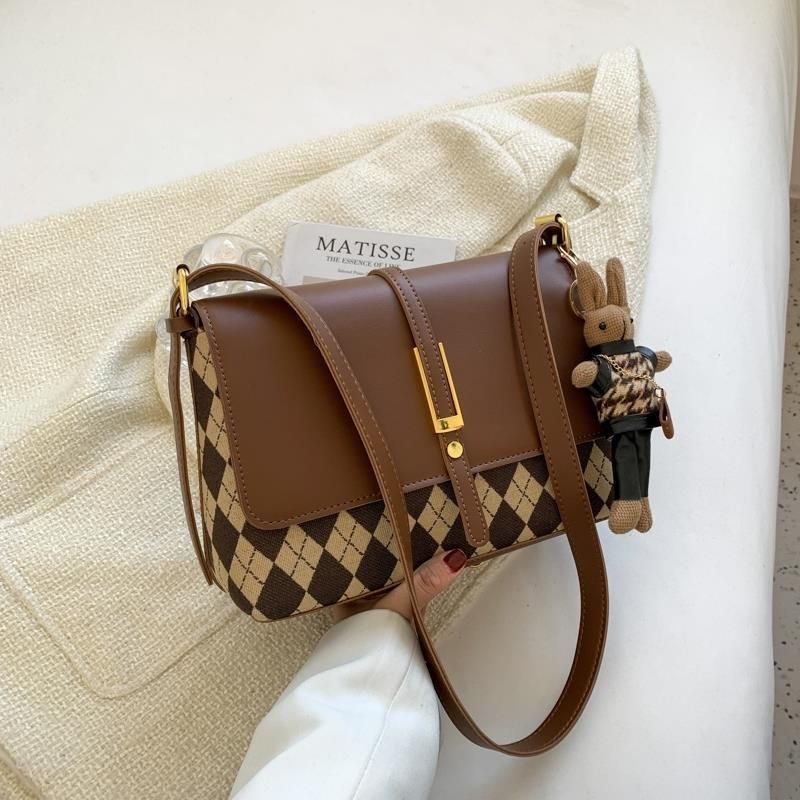 Fashion Large Capacity 2024 New Women's Korean Summer Niche High-Quality Texture Ladies Shoulder Crossbody Bag_voghion.com
