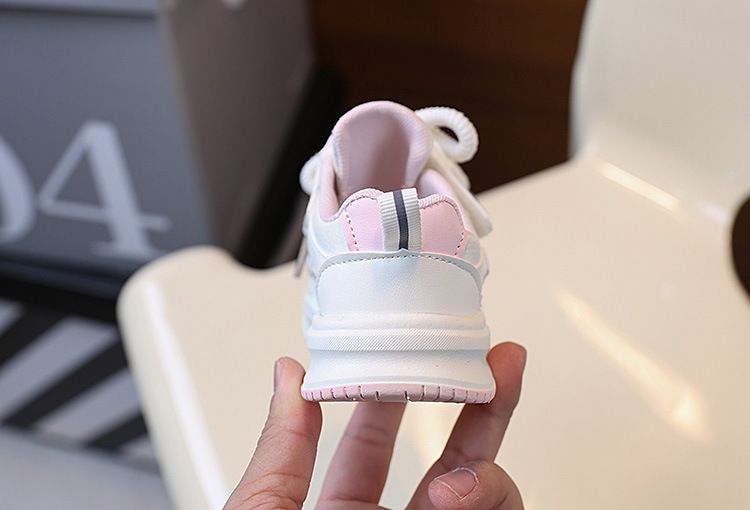 XUANMU Scarpette Bianche per Bambini Nuovo Stile Ragazze Cartone Animato Ciondolo Scarpe da Tavola Basse Scarpe Sportive Casual per Ragazzi F0102_voghion.com