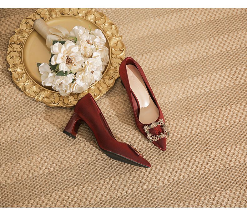 Naiste kingad Pulmapidu Suured kontsad Naiste paksud kontsad punased Hiina moekingad Kõik sobivad Pruudi pulmakingad üksikud kingad_voghion.com