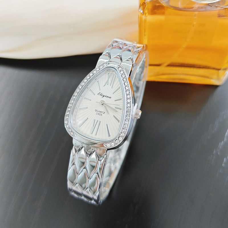 Schlangenförmige, diamantbesetzte Nischenmode mit Schlangenkopf-Quarzarmband für Damen_voghion.com