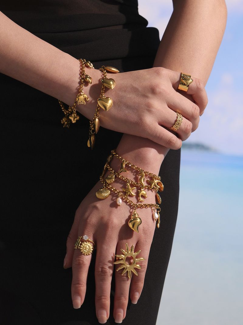 Damenschmuck Edelstahl Hohl Seepferdchen Fischschwanz Ozean Serie Anhänger Armband 18K Echtgold Beliebter Schmuck_voghion.com