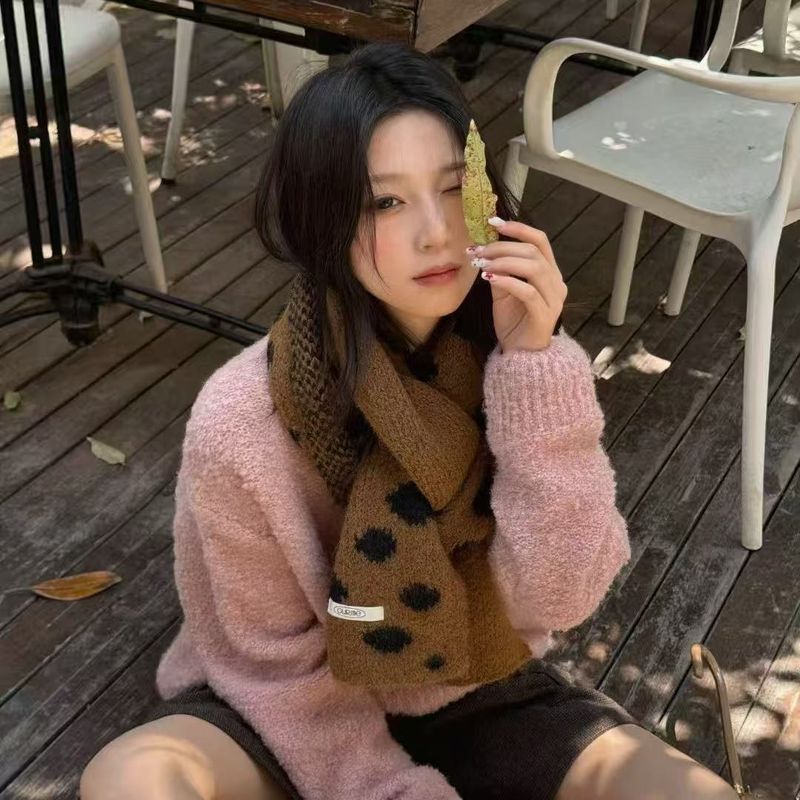 2025 Autumn And Winter New Korean Style Contrast Color Polka Dot Miu Series Polka Dot Scarf Warm And Versatile High End Knitted Neck Scarf_voghion.com