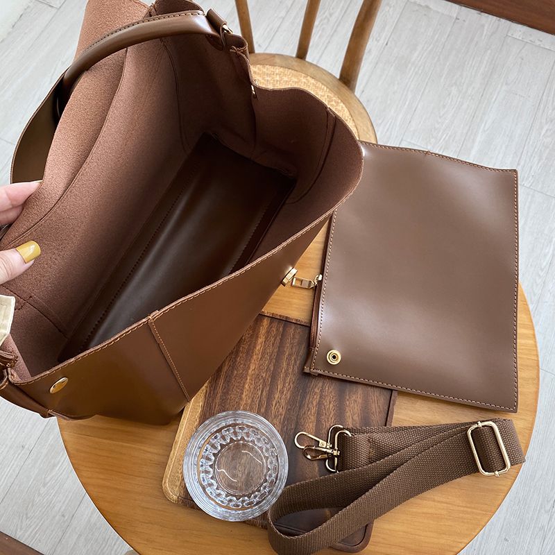 Design di nicchia femminile di grande capacità, nuova borsa ventiquattrore autunno/inverno 2024 per celebrità di Internet, tracolla singola_voghion.com