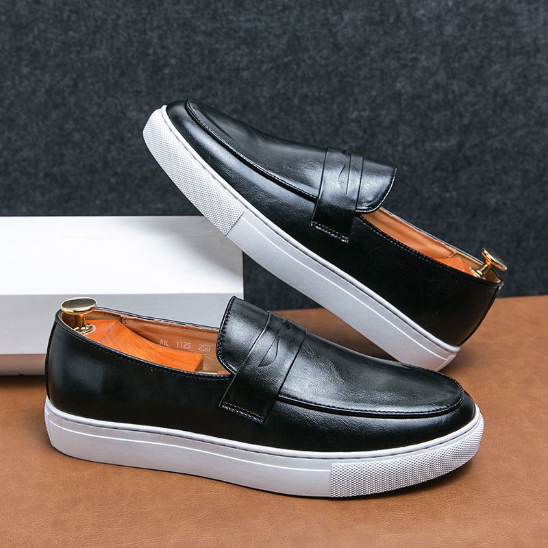 Tavola con frange di grandi dimensioni di qualità imbattibile per uomo, coperture, pedali, moda S, personalità maschile quotidiana, business casual in pelle_voghion.com