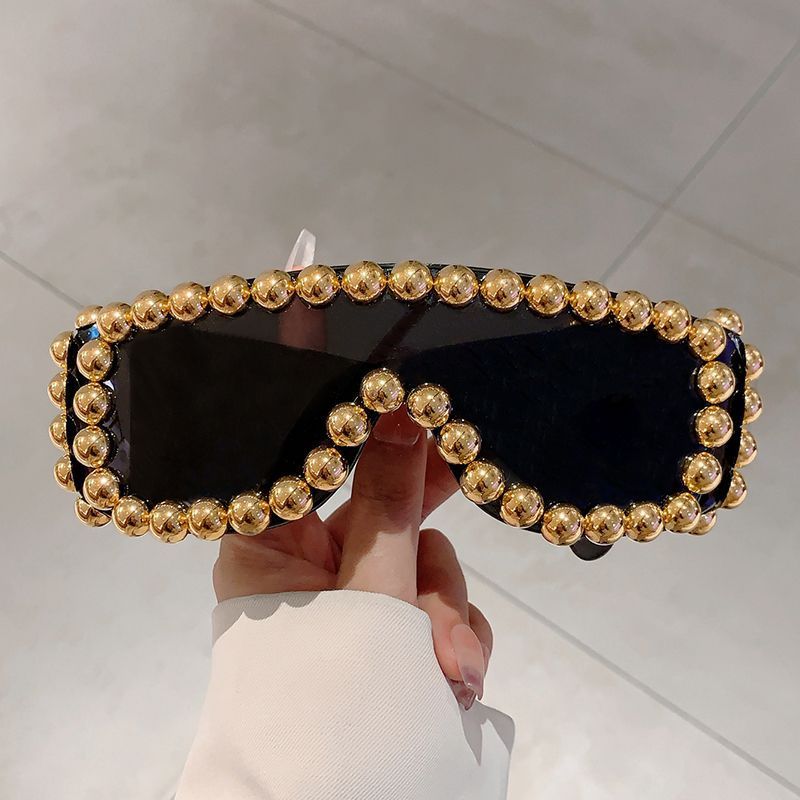 Integrated Large-frame Sunglasses Personalized Trend Party Anti-glare Sunglasses_voghion.com