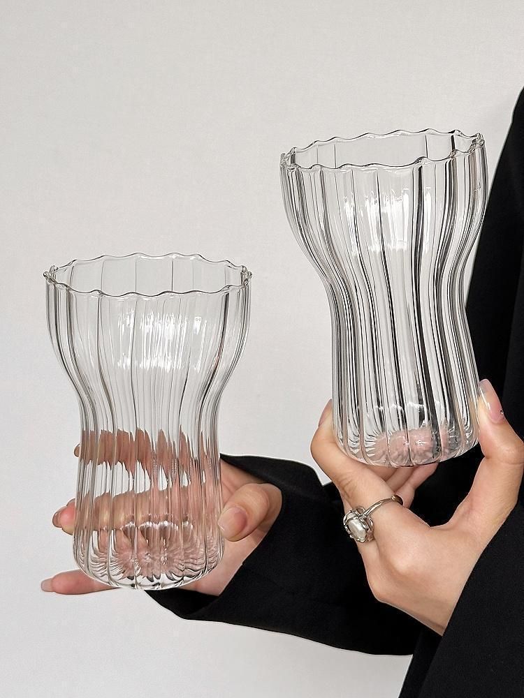 Tazza alta trasparente per infusione a freddo con nicchia per acqua in vetro a strisce verticali irregolari INS Coffee di alto valore_voghion.com