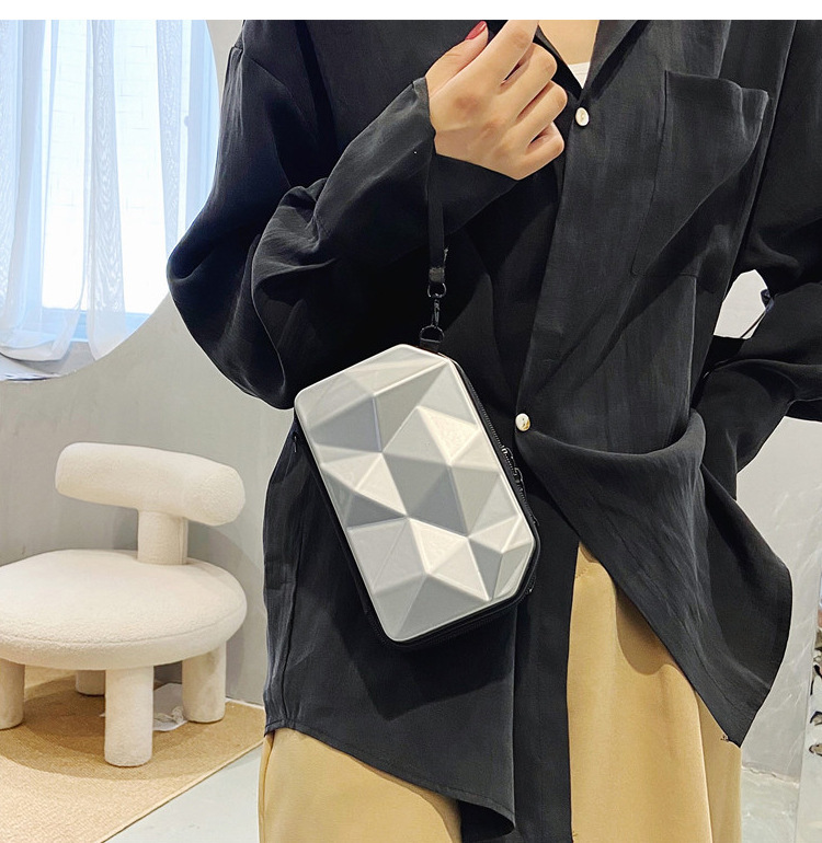 Mochila pequeña de un solo hombro con cremallera para mujer, bolso bandolera diagonal color caramelo, novedad de 2023_voghion.com