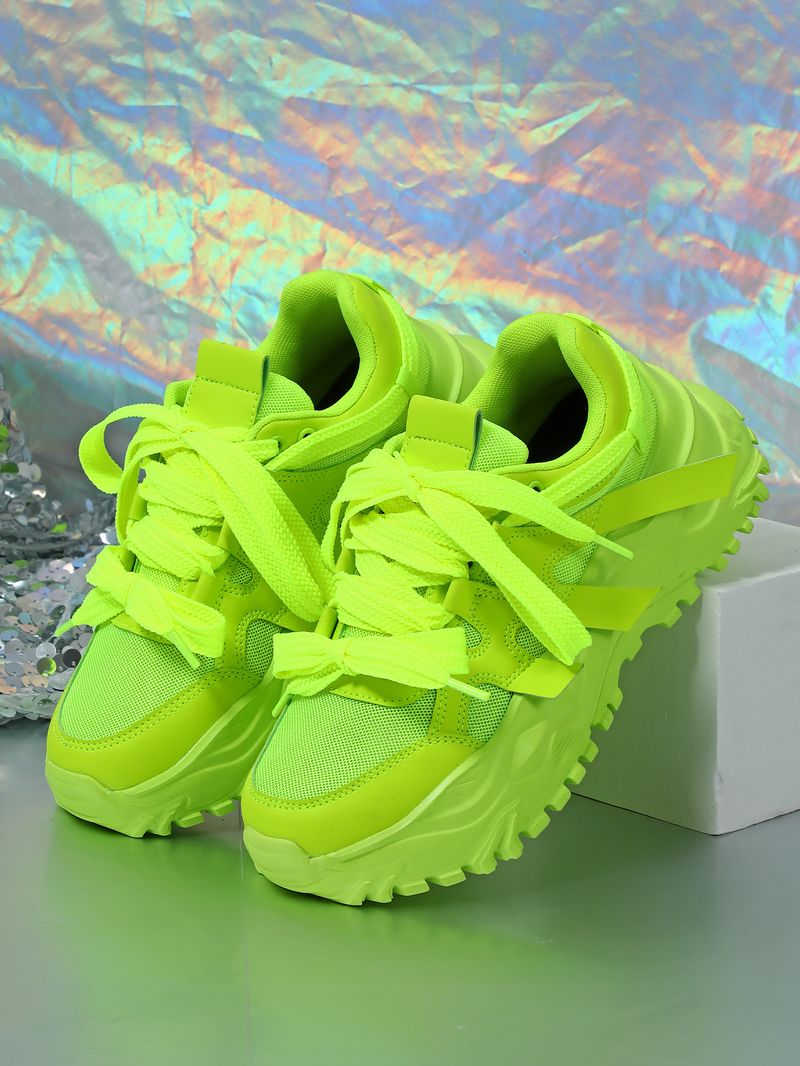 Trendy thick soles increased height, with breathable mesh surface, comfortable casual sports shoes, fashionable_voghion.com