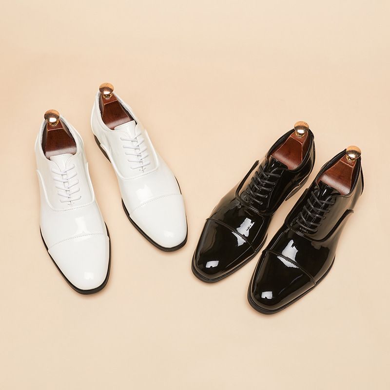 Scarpe Oxford eleganti da uomo in pelle con tripla articolazione, stile business, da sposa, per giovani, primavera/estate 2025, laccate e lucide_voghion.com