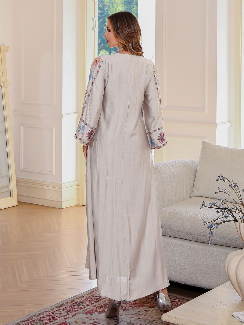 Damenbekleidung Muslimische elegante Kleider Kleidung für Damen aus dem Nahen Osten Abaya bestickte Roben_voghion.com