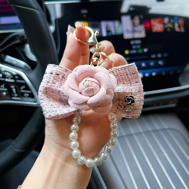 Personalized pearl chain, small fragrance bow, camellia creative and exquisite car keychain, bag decoration, female_voghion.com