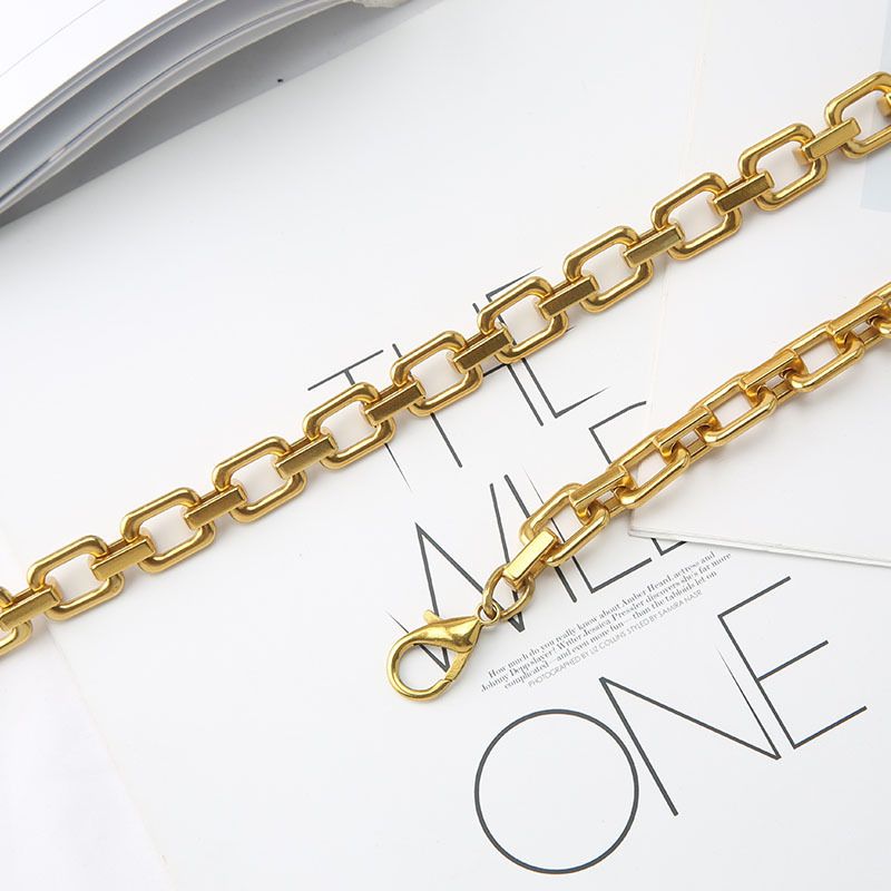 Klassischer goldener Taillengürtel mit D-Buchstabenkette, modischer Damengürtel mit personalisierter Kleiderdekoration und lässigem Design_voghion.com