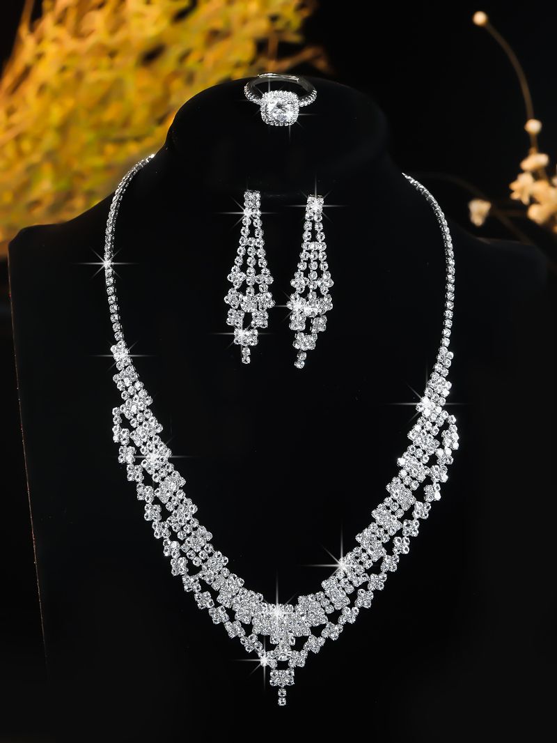 Conjunto de collar y pendientes con diamantes de imitación brillantes de lujo con temperamento, joyería con borlas versátil y de moda para mujeres_voghion.com