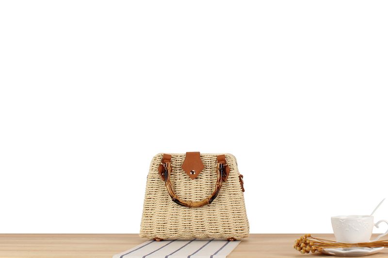 Andralyn Retro Art and Countryside Style High Grade Grass Woven Bag New One Shoulder Handheld Explosive Crossbody Bag_voghion.com