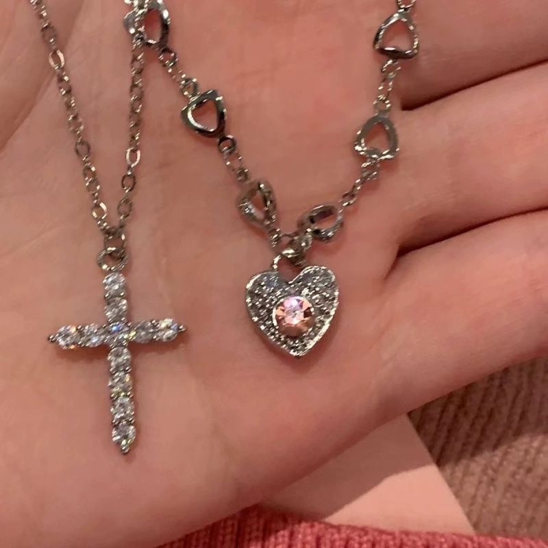 Atmospheric Double Layer Pink Inlaid Heart Necklace Short Sparkling Diamond Choker 2024 New Clavicle Chain Cute_voghion.com
