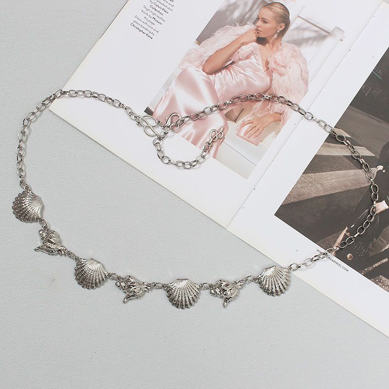 Catena per il corpo pesante artigianale in stile etnico bohémien, con conchiglia in metallo, da donna_voghion.com