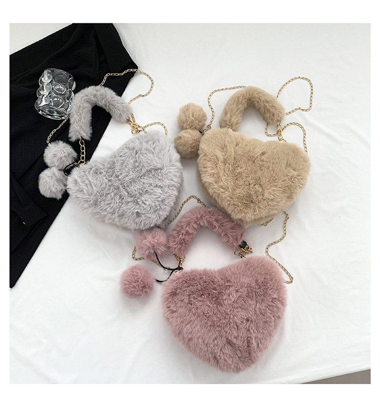 Peach Heart Handbag, Cute Plush Ball Shoulder Bag, Personalized And Niche Women's Solid Color Temperament, Heart Shaped Plush Diagonal Straddle Bag_voghion.com