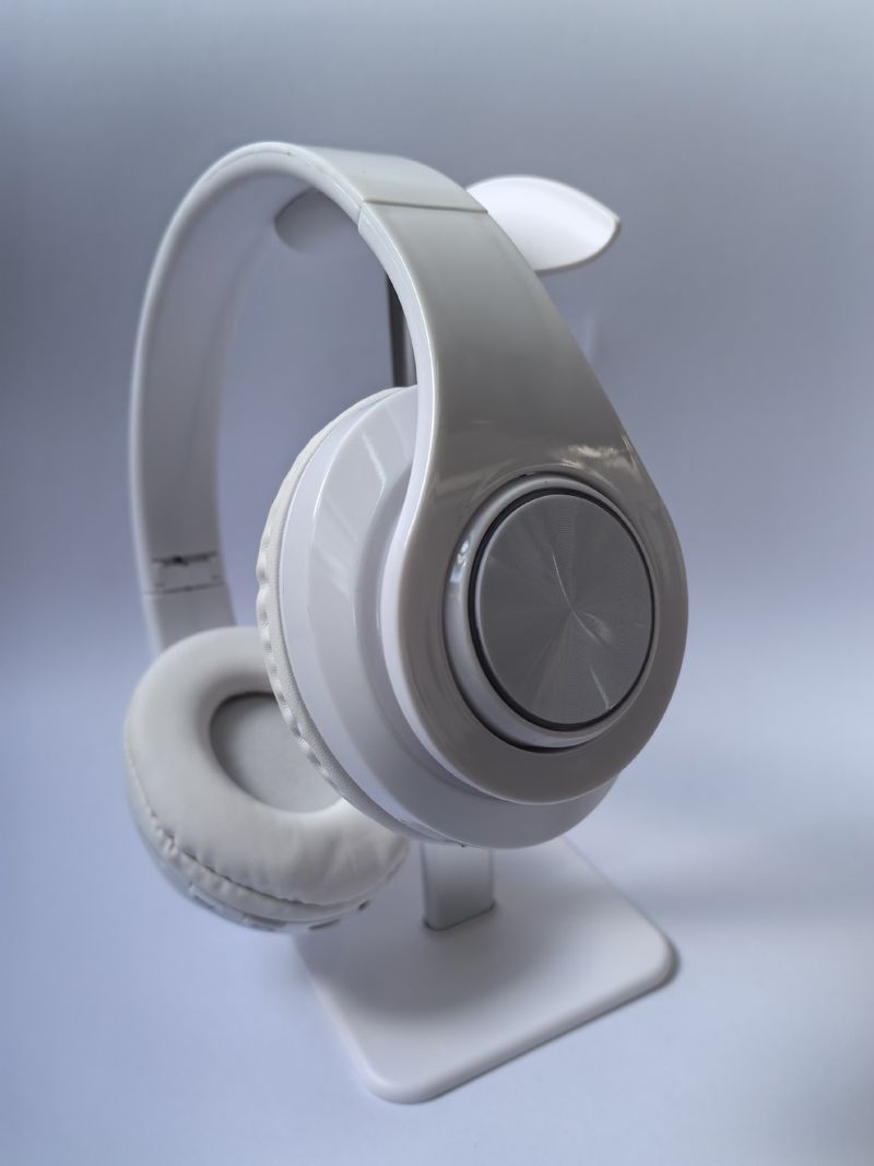 Cuffie Bluetooth pieghevoli con bassi profondi, inseribili, con luce colorata e wireless sopra l'orecchio, 3c B39_voghion.com