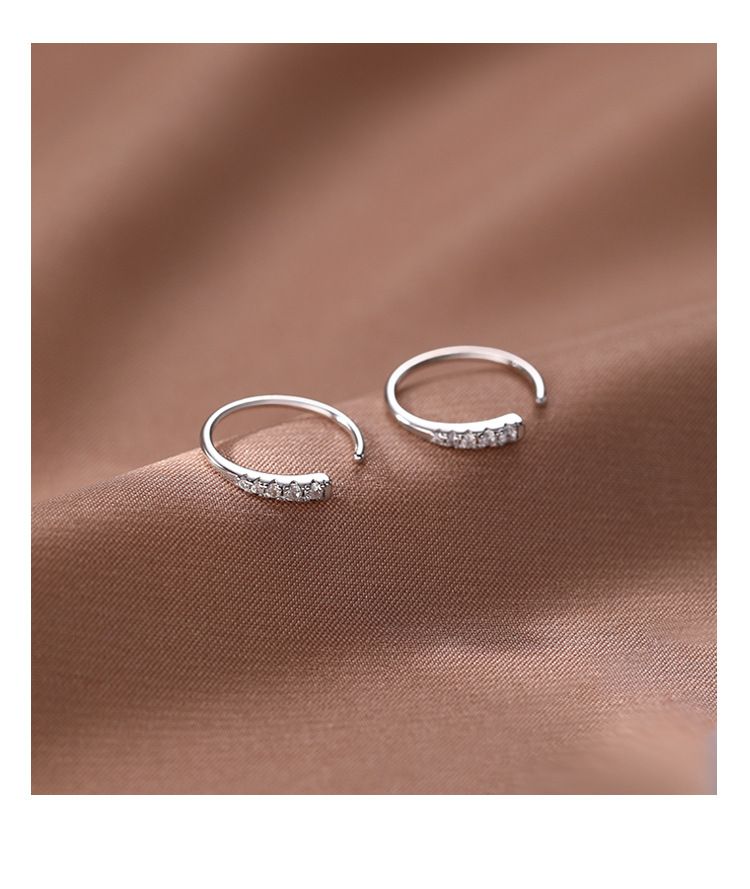 Orecchini in argento puro con diamanti scintillanti 2024 Nuovi orecchini di design di nicchia di lusso alla moda_voghion.com