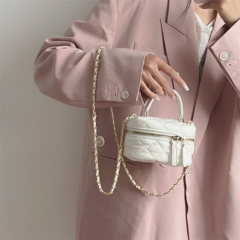 Xiaoxiangfeng Moda Donna 2024 Nuova Catena Portatile Versatile Mini Borsa a Tracolla con Bocca a Spalla Rossa_voghion.com
