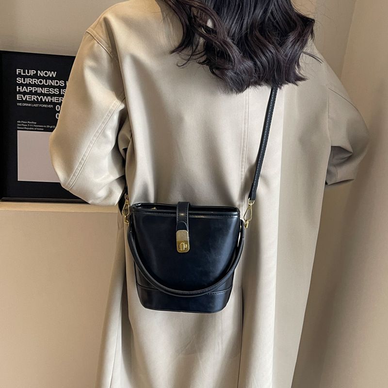 Borsa a mano di alta qualità per donna 2024 autunno inverno nuova moda tracolla singola borsa a secchiello versatile_voghion.com